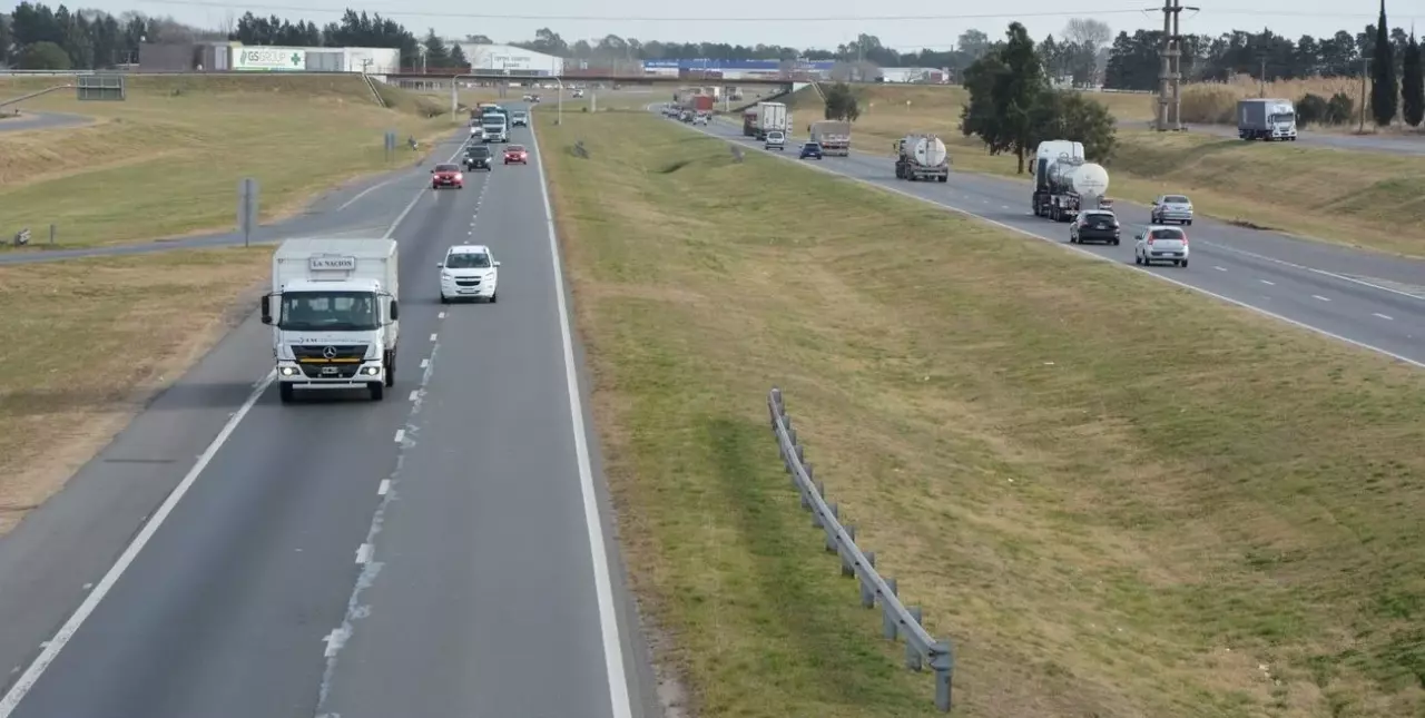 Se Firm El Contrato Para Construir Un Tercer Carril En La Autopista