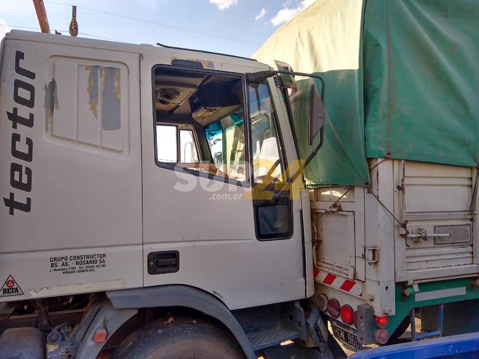 Dos camiones chocaron sobre ruta 33 a la altura de Firmat