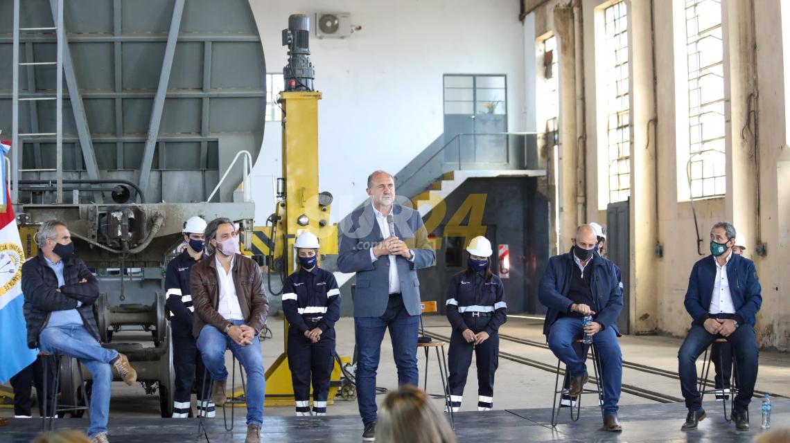 Perotti: La renovación del ferrocarril habla de un proyecto de desarrollo para el país