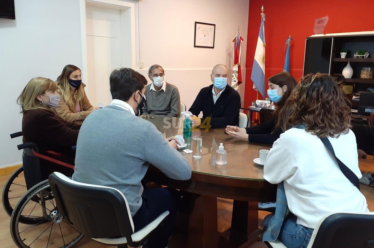 Funcionarios del Ministerio de Trabajo provincial visitaron Villa Cañás