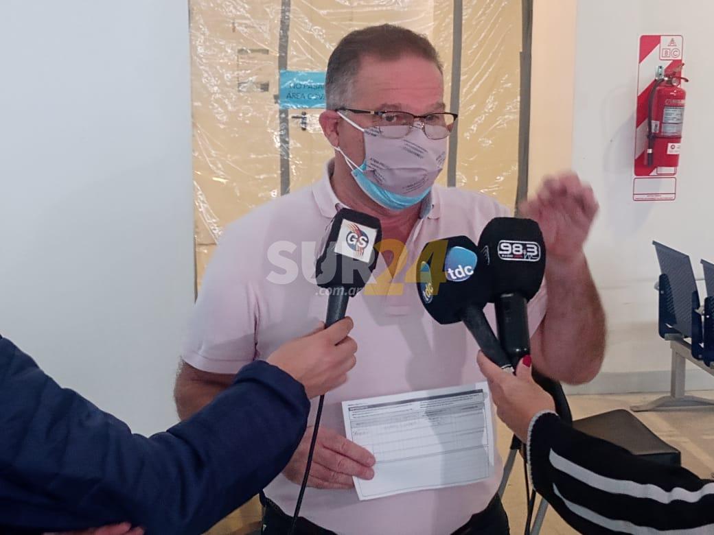 El ministro Jorge Lagna se vacunó contra el Covid en Venado Tuerto