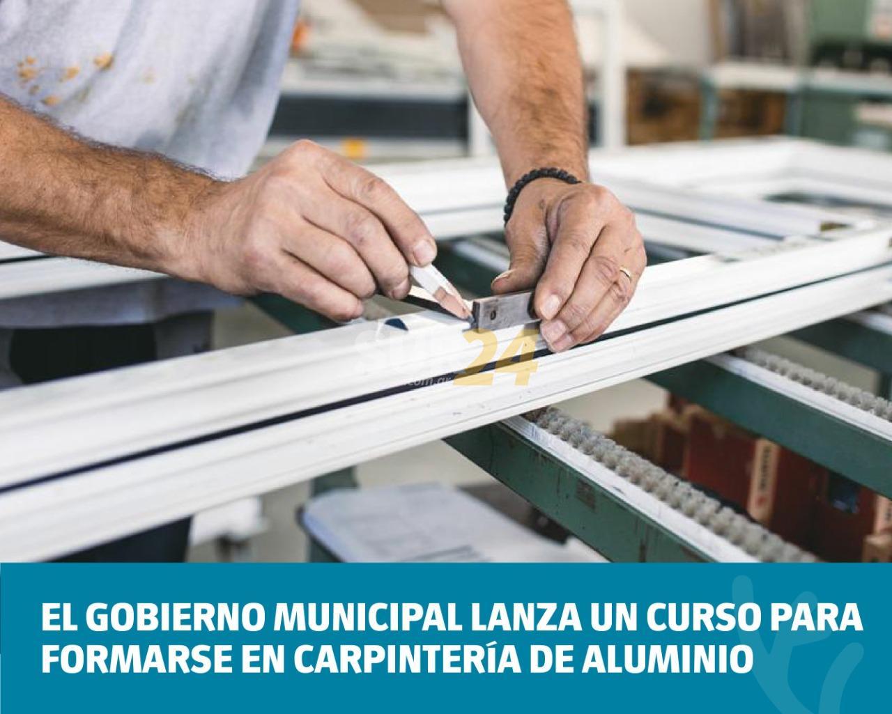 El Gobierno Municipal lanza un curso para formarse en carpintería de aluminio