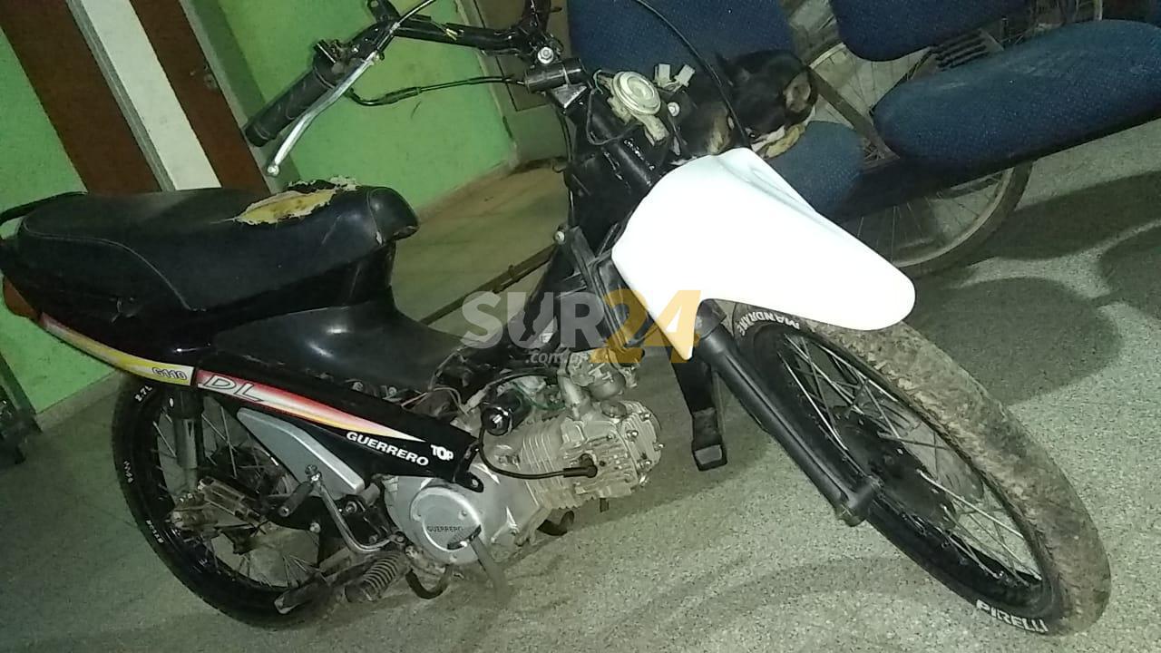 Recuperaron moto robada en barrio San Cayetano