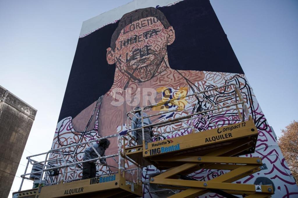 La gesta del imponente mural de Messi desde adentro