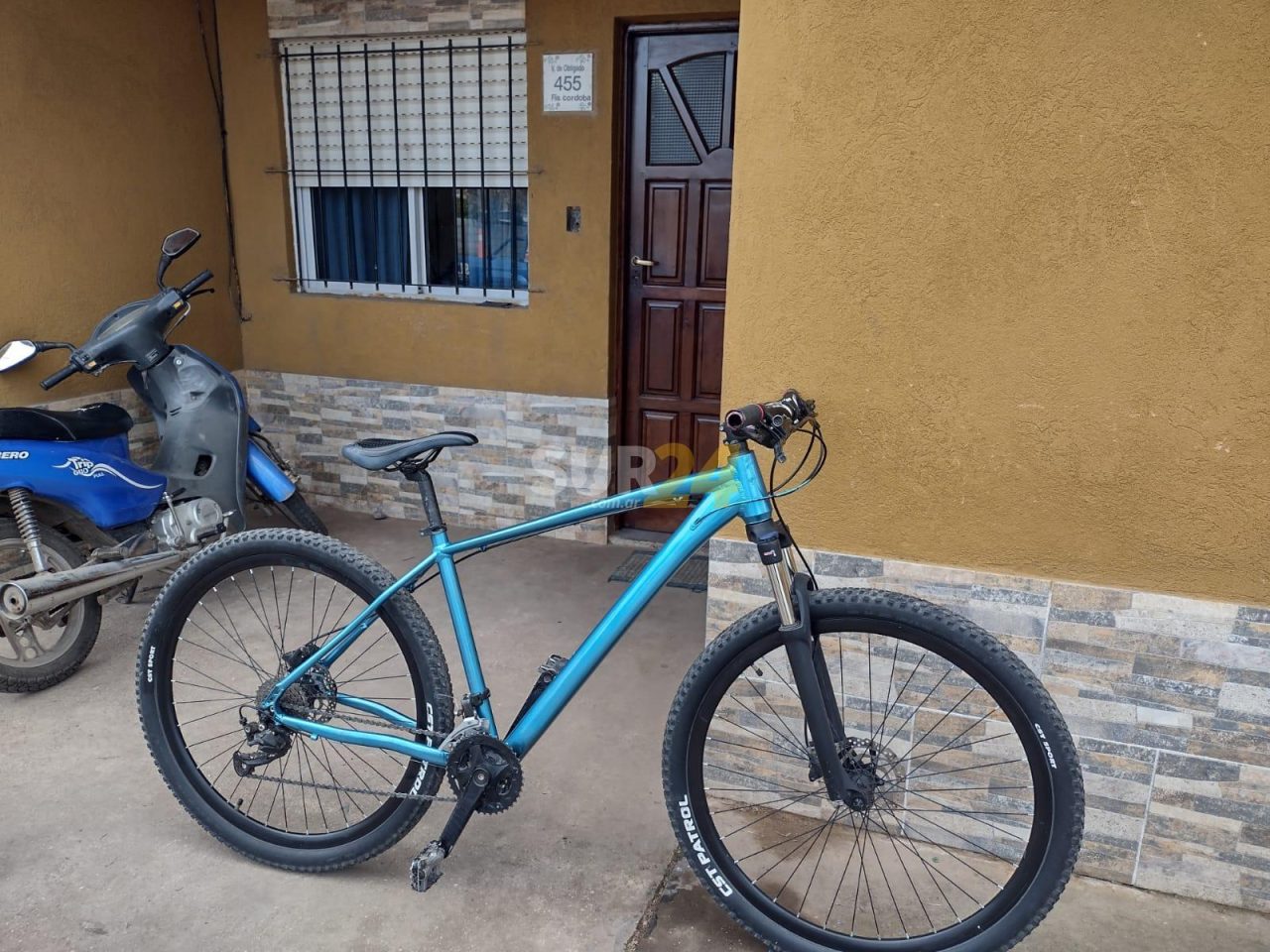 Personal policial recuperó bicicleta robada
