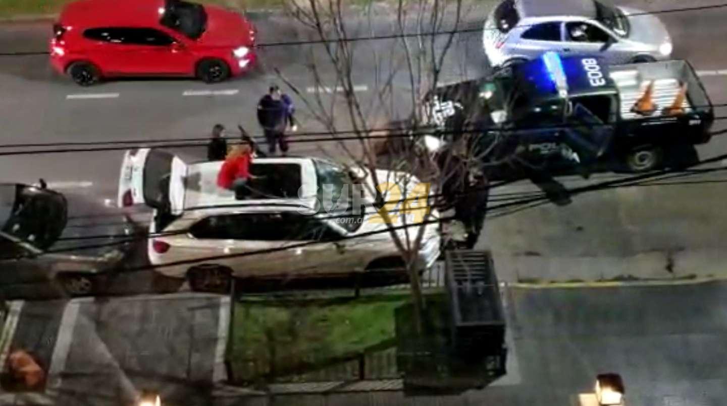 Relatos Salvajes en Santa Fe: le rompió el auto con un matafuegos en pleno bulevar