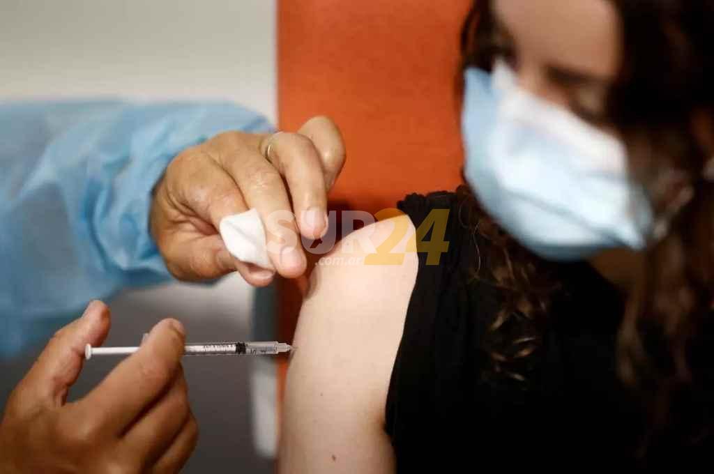 El 65,5% de la población mayor de 18 años ya recibió al menos una dosis de la vacuna contra el coronavirus