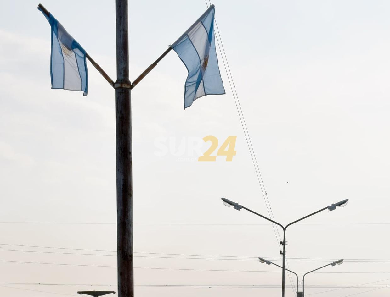 Robaron banderas argentinas en Rufino: “Estas acciones no suman para crecer en sociedad”