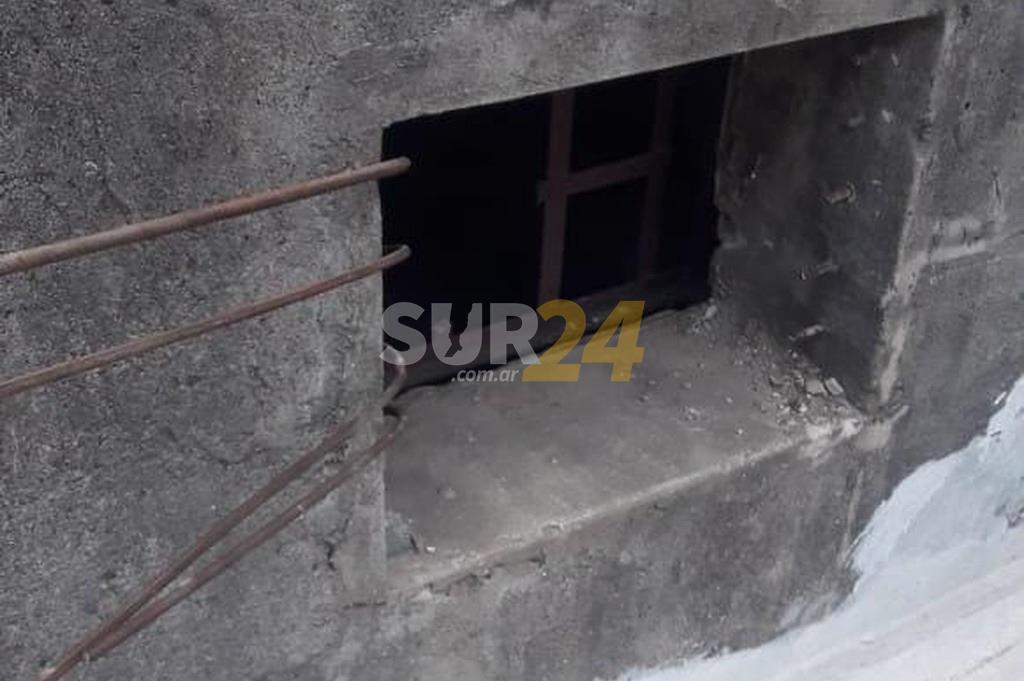 Carcarañá: entraron por el techo de la casa del intendente para robar en un supermercado