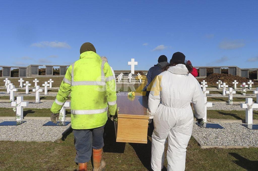Inhumaron los restos de los seis excombatientes de Malvinas que fueron identificados