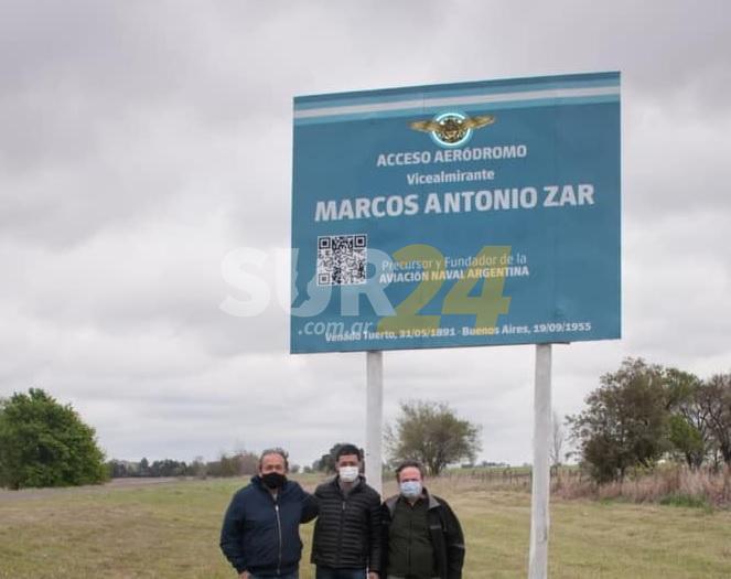 Cartel en acceso al Aeródromo pone en valor a Marcos Zar