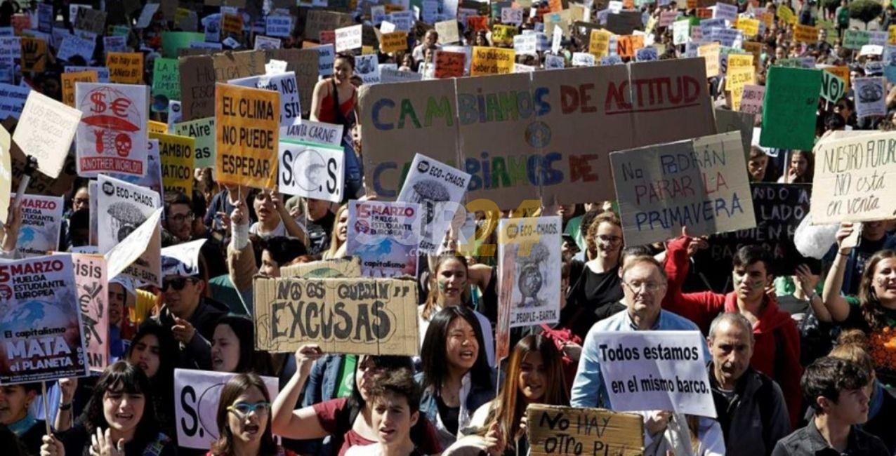 Italia: miles de jóvenes marcharon por el clima