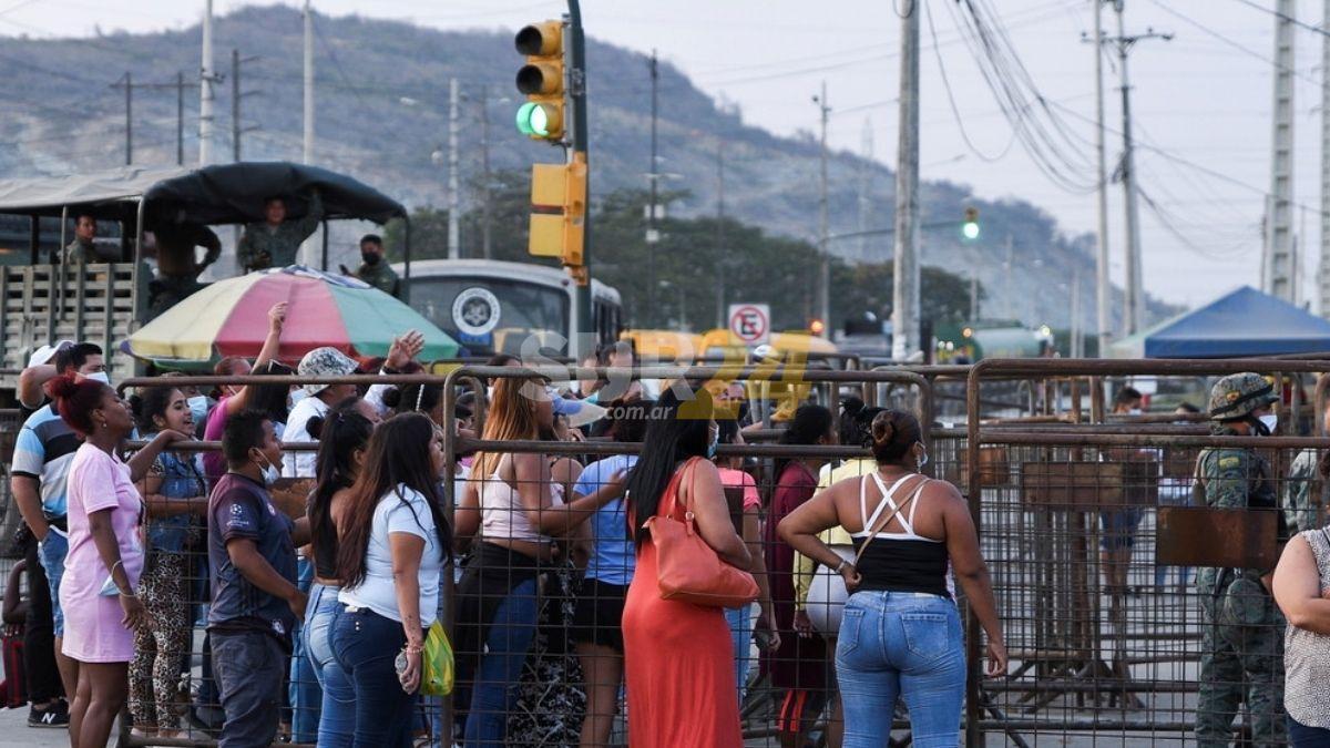 Más de 100 muertos tras un motín en una cárcel ecuatoriana