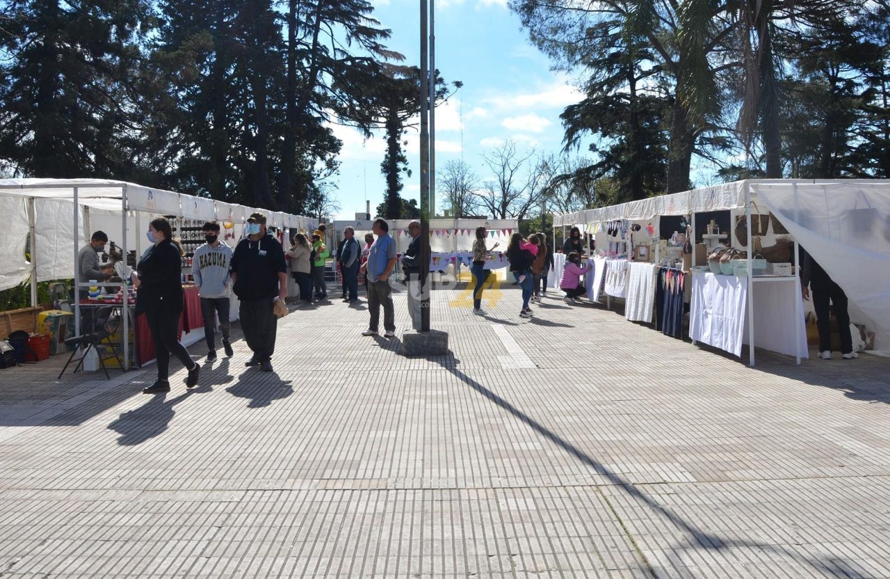 Villa Cañás: buena respuesta de la gente a la Feria gastronómica y de artesanos