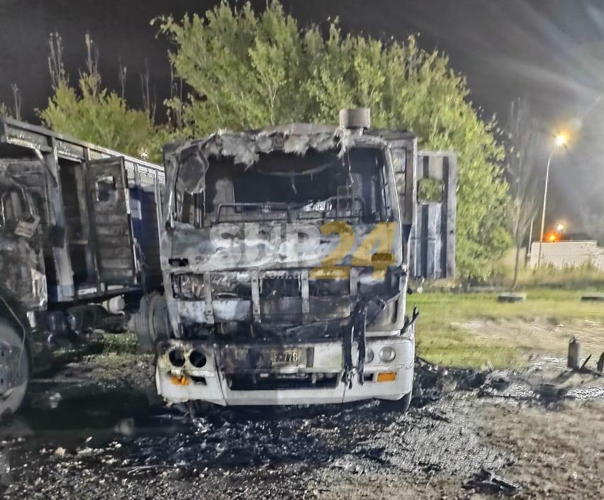 Rufino: cuatro detenidos sospechados de incendiar dos camiones