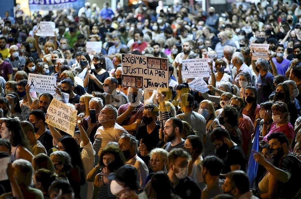 Conmoción en Rosario: una multitud marchó por el crimen del arquitecto