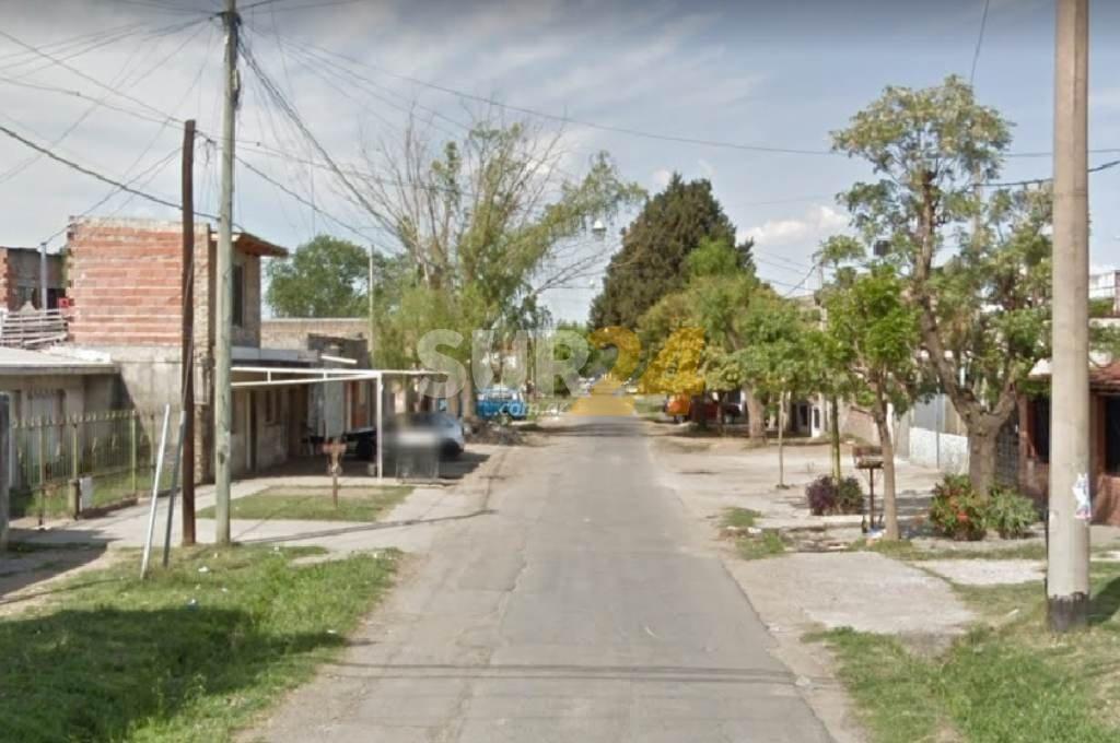 Rosario: acribillan a tiros a un joven en la puerta de su casa