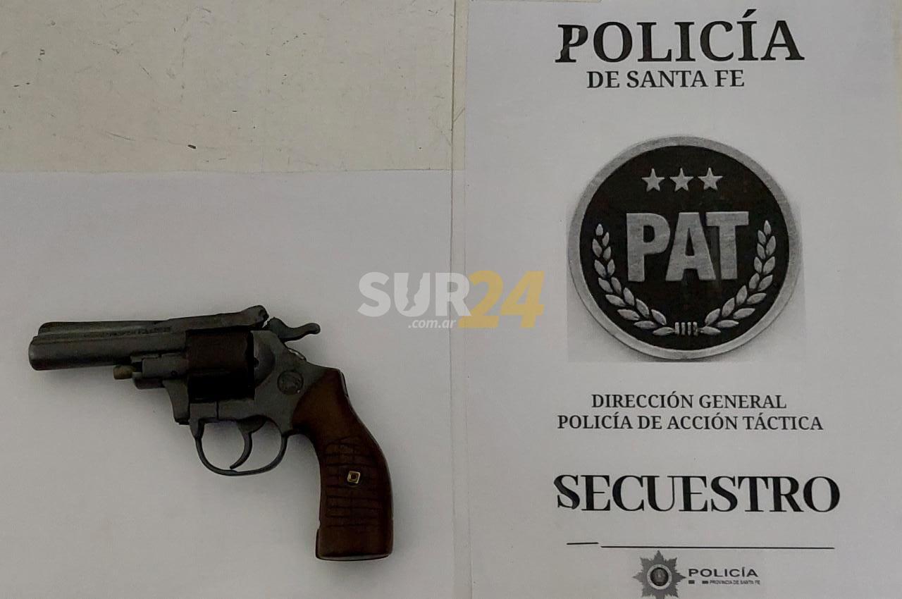 Detienen a hombre que amenazó a su ex pareja con un arma en barrio Iturbide