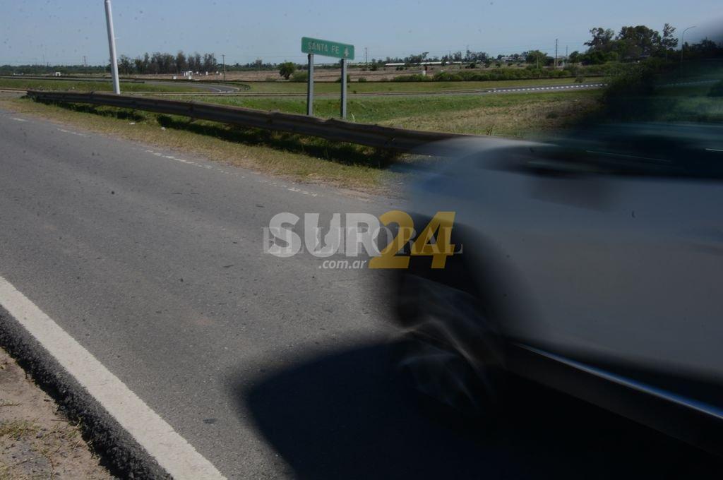 Salvaje asalto en la autopista Santa Fe-Rosario