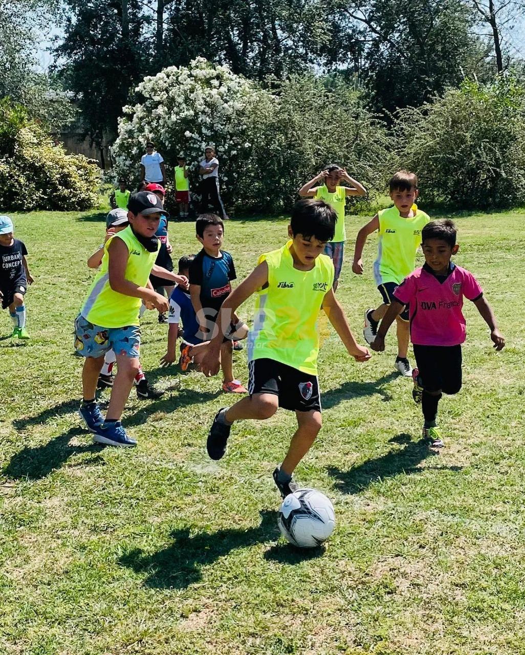 El Municipio fomenta la integración de infancias a través de las Escuelas Deportivas de Fútbol 