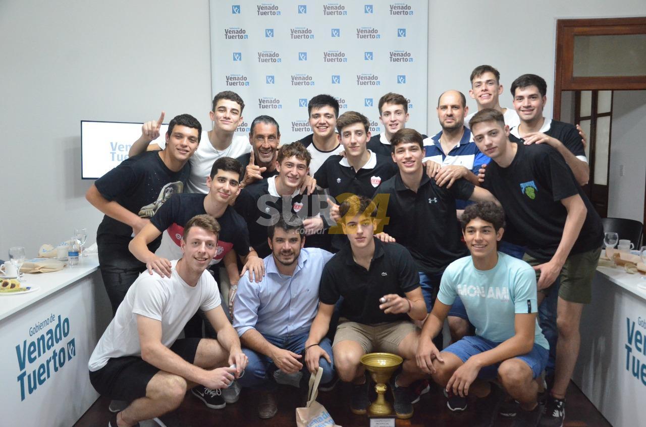 Chiarella recibió a campeones de básquet de la Asociación Venadense