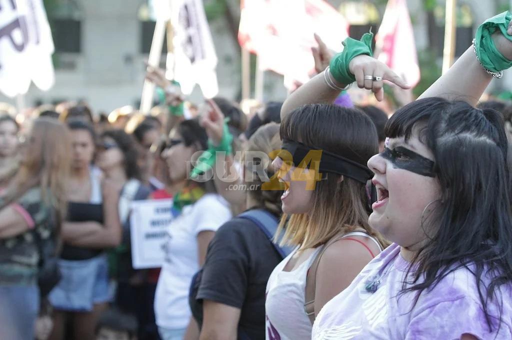 Casi 11 mil denuncias en Argentina por violencia doméstica en pandemia