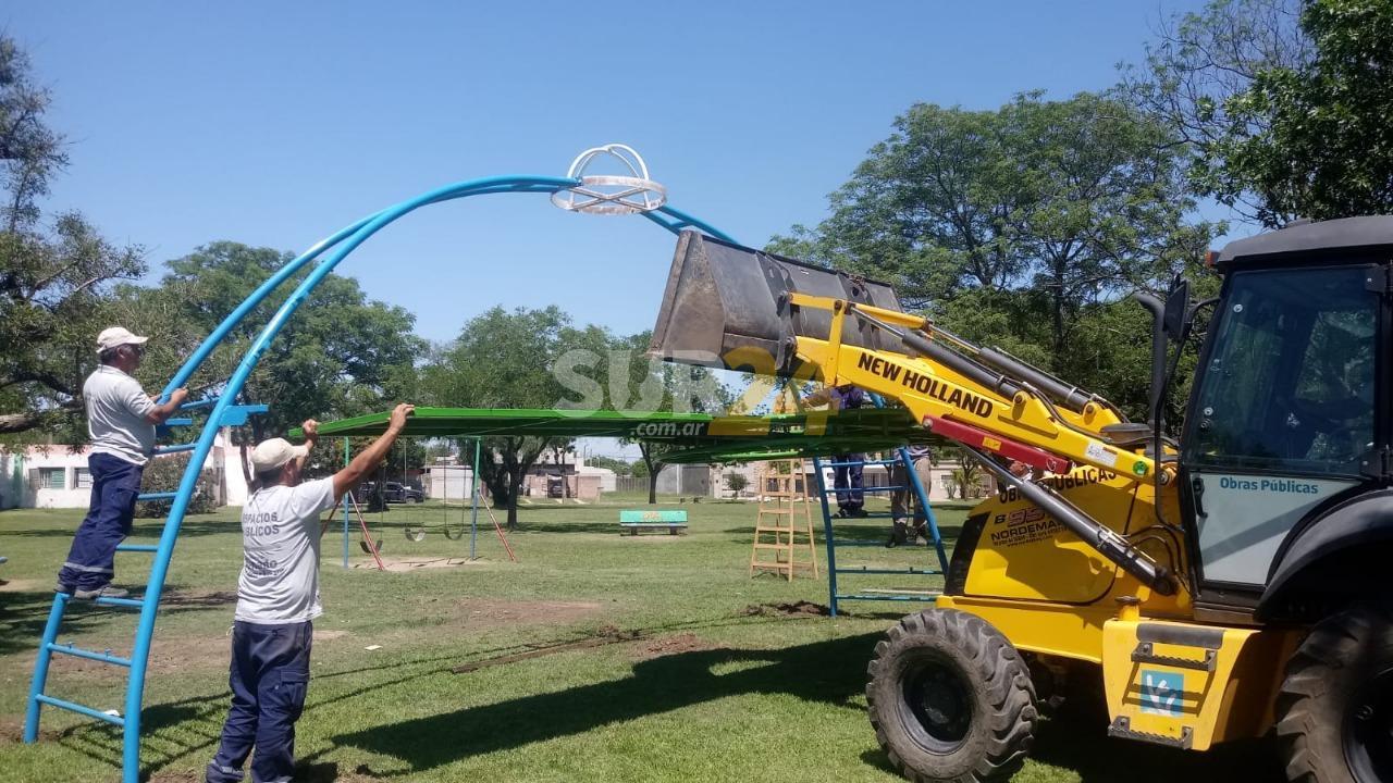 Municipalidad renueva juegos infantiles en plaza San Vicente