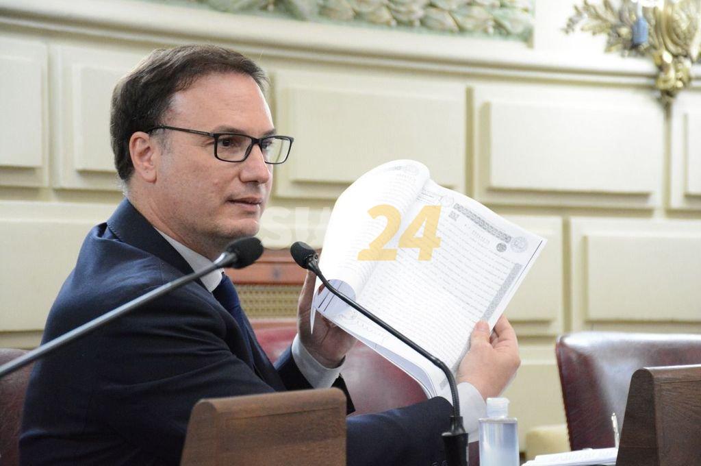 Enrico: “En menos de 24 horas aprobamos la Ley de Emergencia en Seguridad que nos pidió el gobernador Perotti”