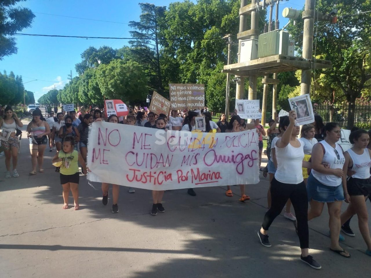 Ya van tres femicidios y un travesticidio en 2022: marchan al Ministerio de Igualdad