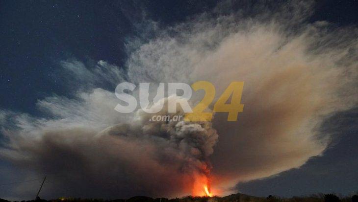 Impactantes imágenes de la erupción del volcán Etna en Italia