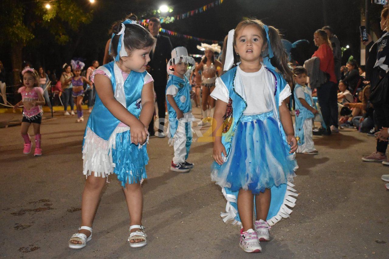 Sancti Spiritu sorprende con sus carnavales al sur santafesino