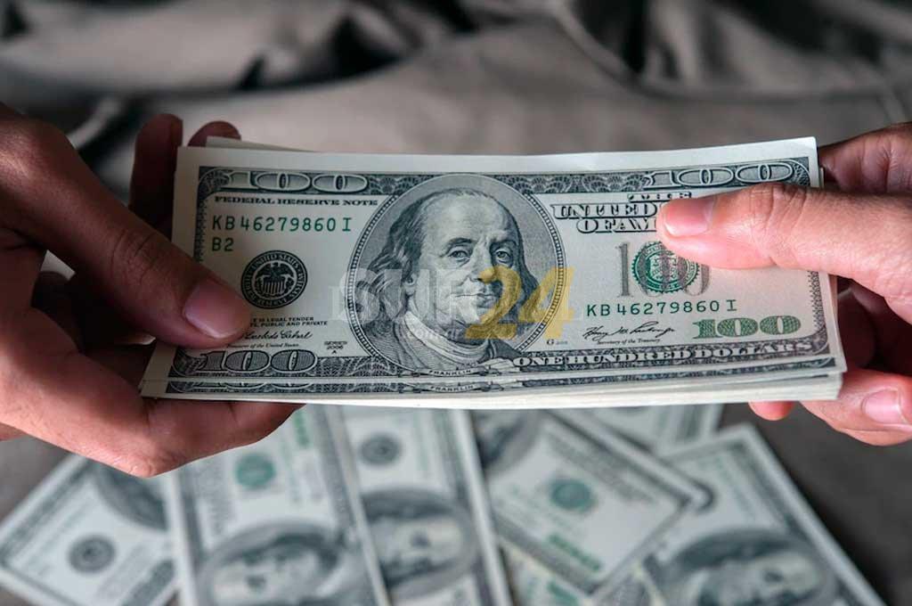 El dólar blue alcanzó los $ 289 y marcó un nuevo récord