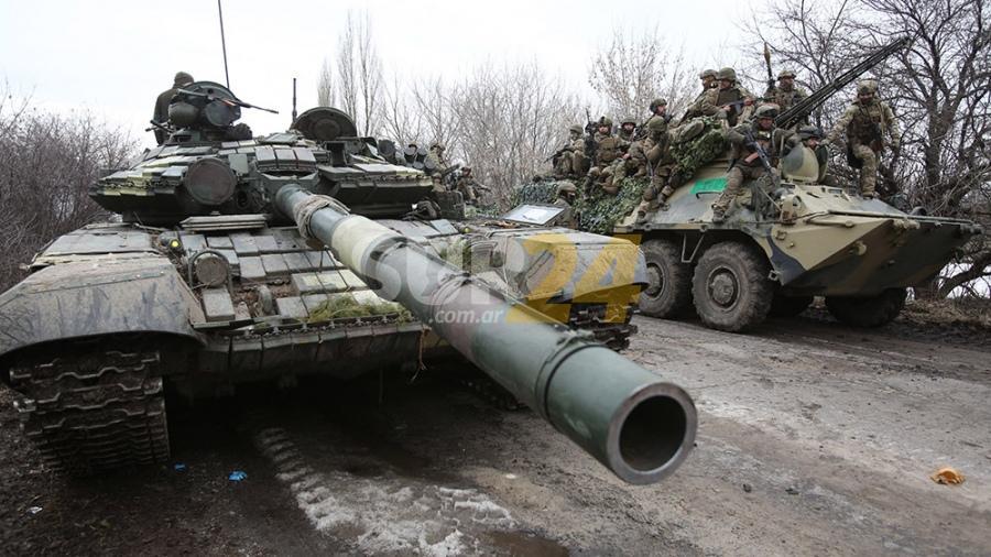 Rusia anticipó más ataques a Kiev: avanza con una columna de 60 kilómetros de artillería
