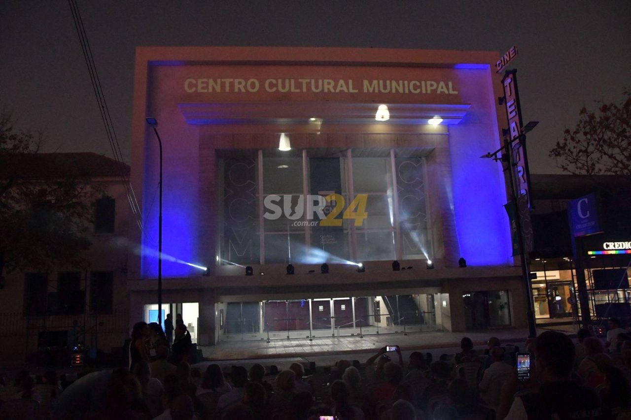 Gran acto de reapertura del Centro Cultural Municipal