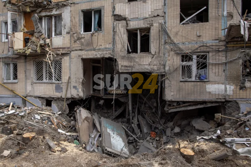 Bombardeos rusos dejaron ocho muertos y 19 heridos en Kharkiv