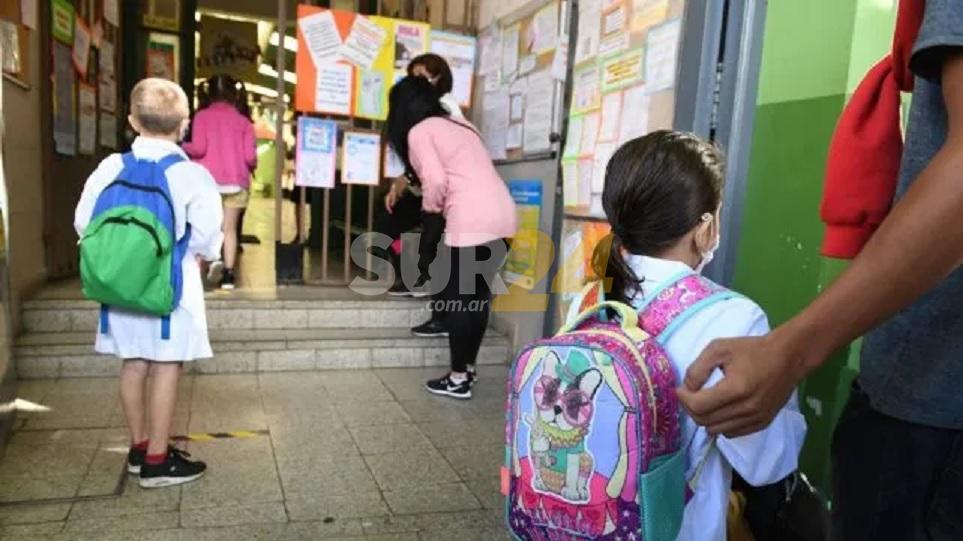 El Gobierno propone que las escuelas primarias tengan una hora más de clase por día