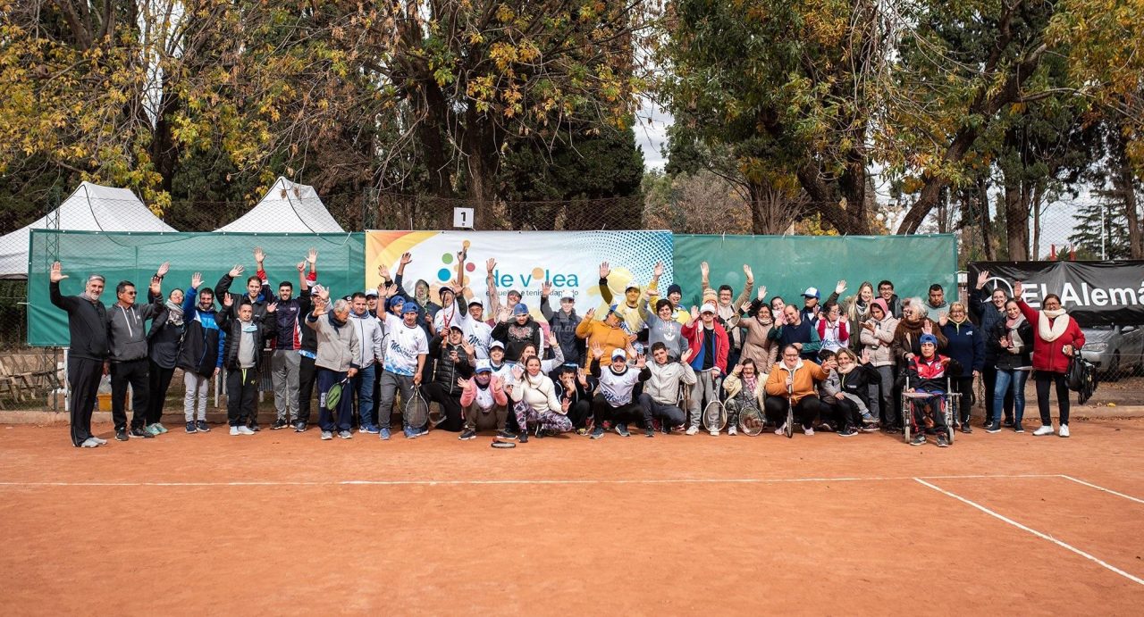 Buen desempeño de Venado y Firmat en el Primer Encuentro Regional de Tenis Adaptado