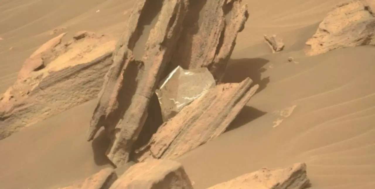 Descubrieron “residuos humanos” en el desierto de Marte 