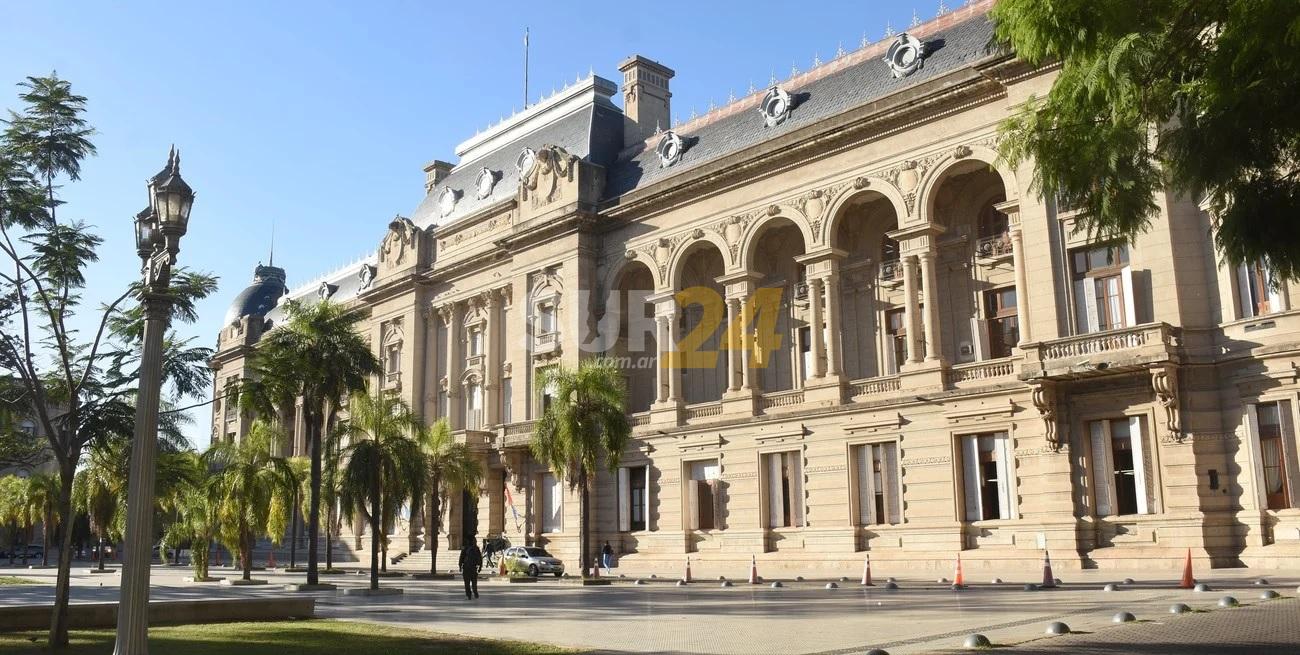 El Poder Ejecutivo santafesino convocó a jefes legislativos por la deuda de Nación