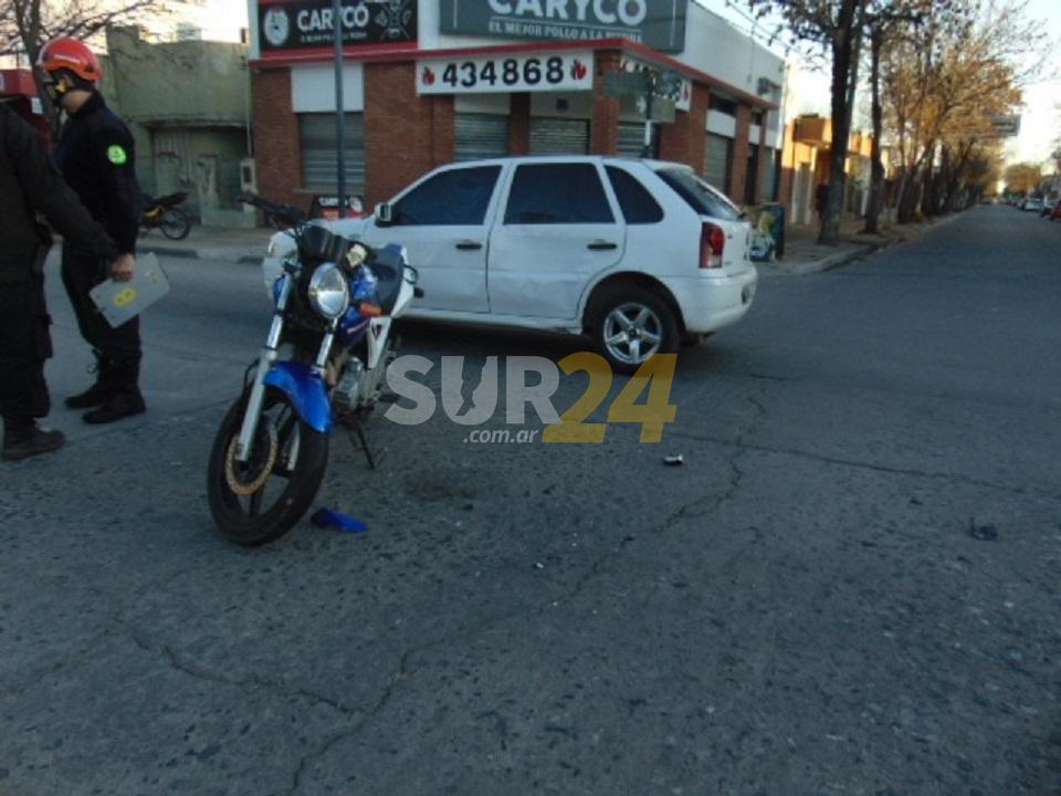 Venado Tuerto: motociclista lesionado al chocar con un auto