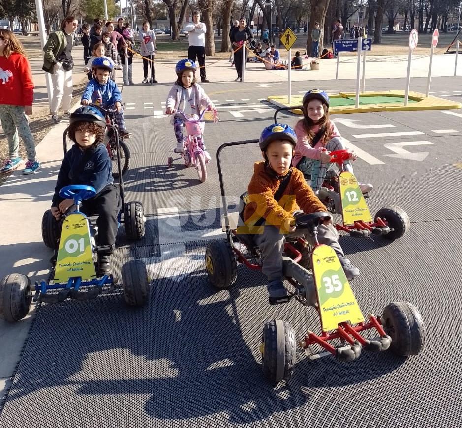 Niños aprendieron normas de tránsito a través de una actividad recreativa