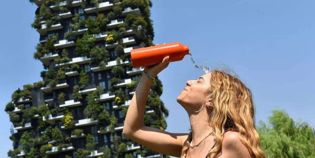 La ola de calor no cede en Europa y 16 ciudades italianas declaran alerta roja 