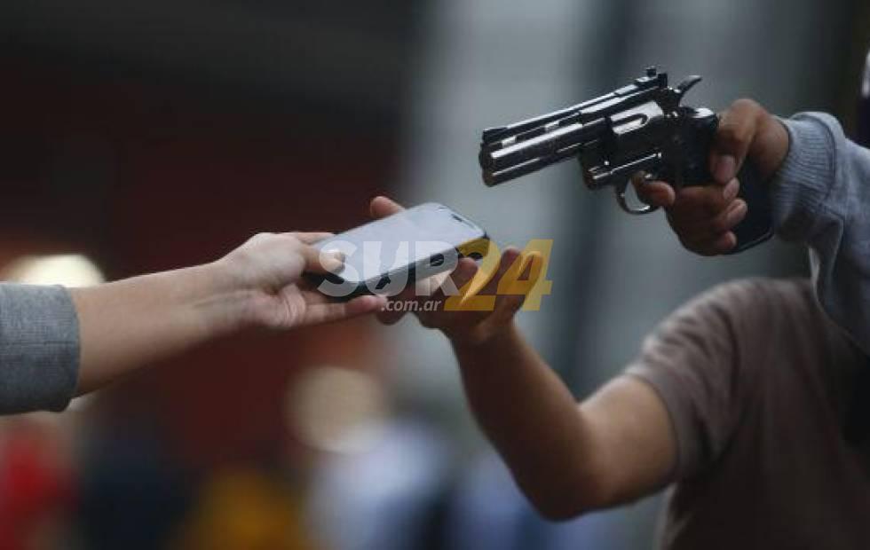 Venado Tuerto: a punta de pistola le roban el celular y la mochila a un joven
