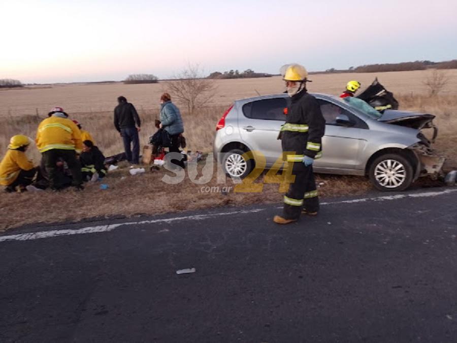 Mujer venadense impactó con auto y camioneta en ruta 65, provocando múltiple accidente