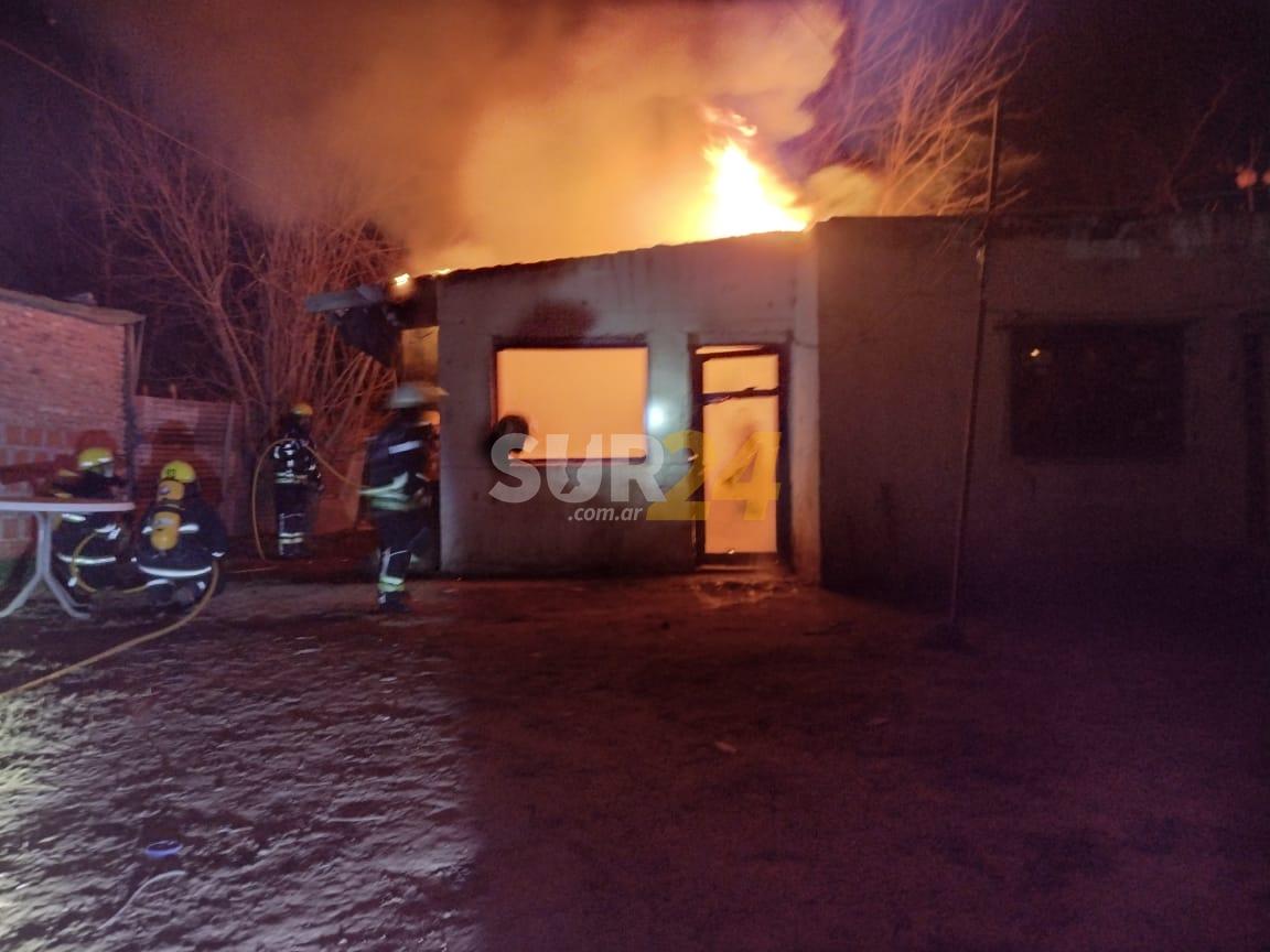 Venado Tuerto: incendio total de una vivienda familiar