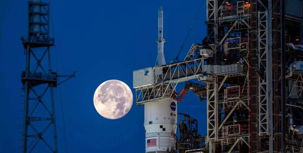 La NASA lanza hacia la Luna a Artemis, el cohete más poderoso 