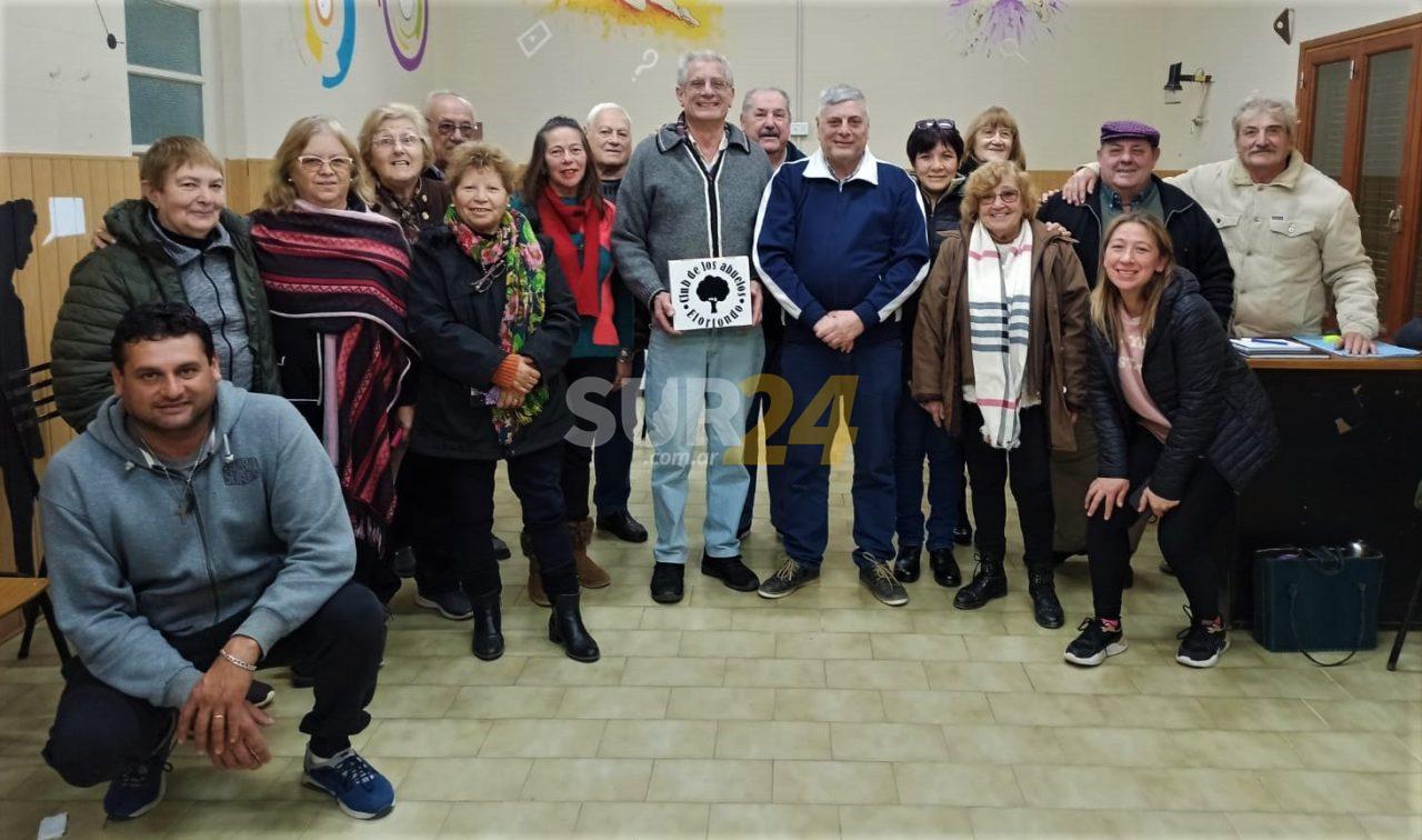Elortondo: la Comuna acompaña la recuperación institucional del Club de los Abuelos
