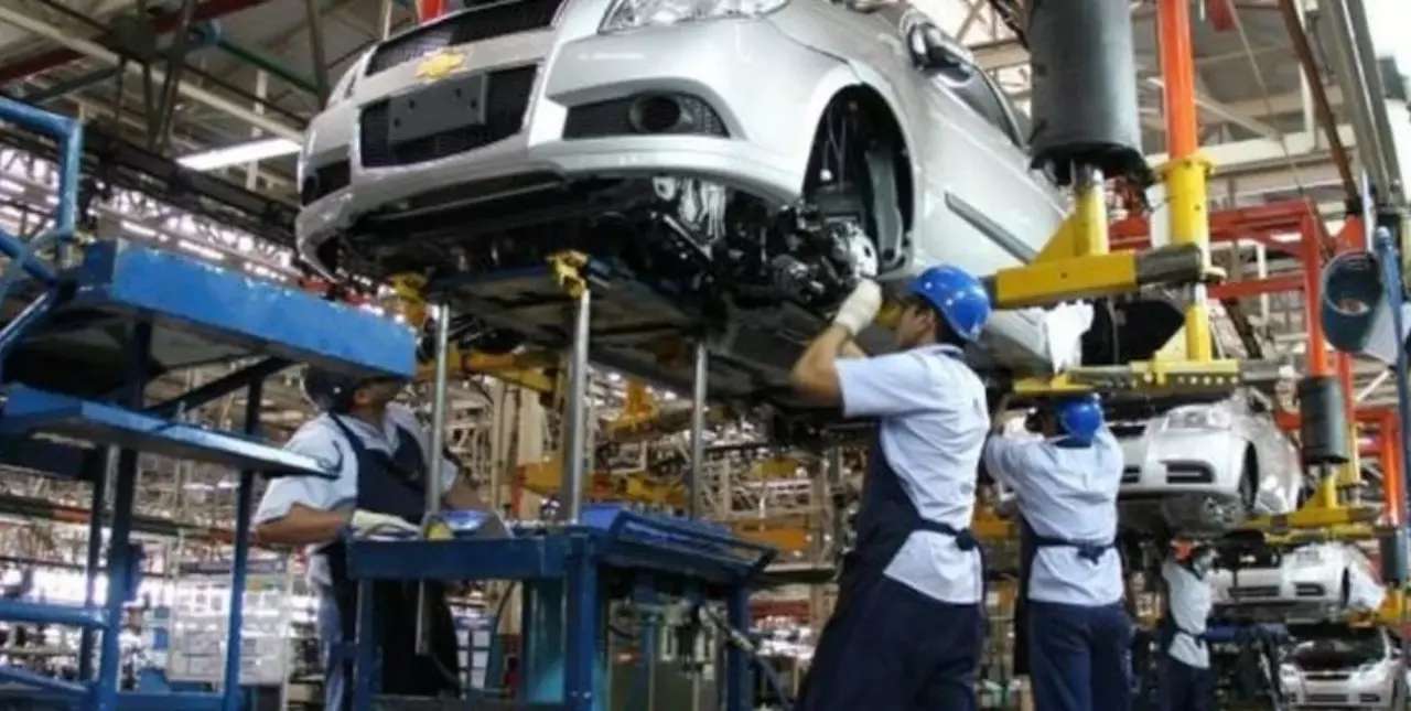 Impulsada por el sector automotor, la industria santafesina creció 5,3% en junio 