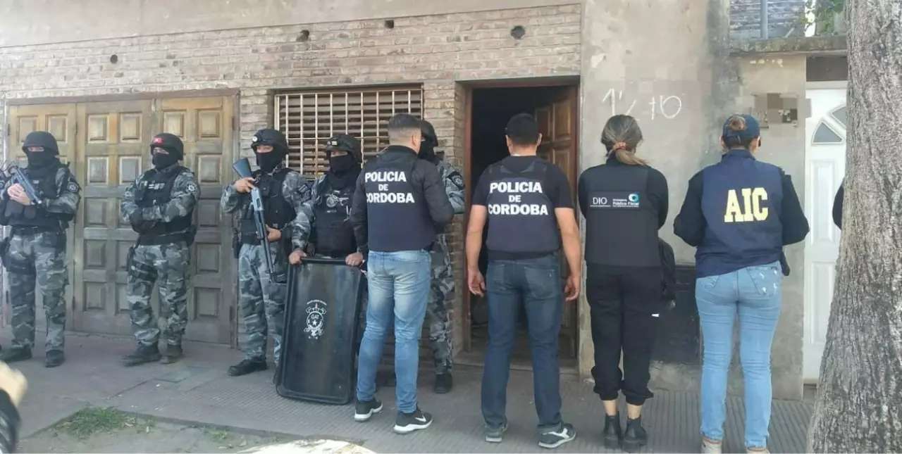 Rosario: detienen a tres personas por un robo en la provincia de Córdoba