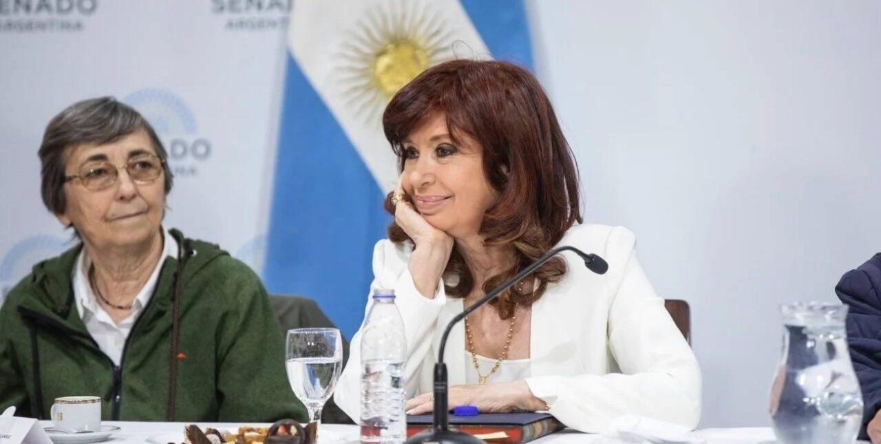 Cristina Kirchner habló por primera vez tras el atentado: “Siento que estoy viva por Dios y por la Virgen”